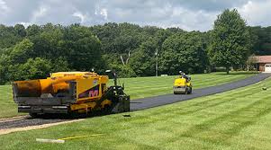 Best Driveway Snow Removal Preparation  in Belle Haven, VA